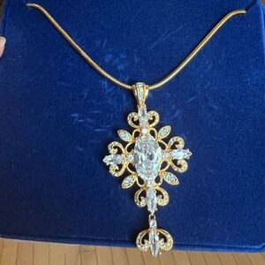 Camrose & Kross Elegant Goldtone Pendant Necklace